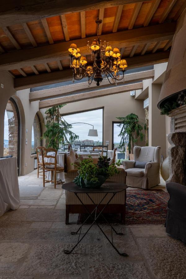 Agriturismo Poggio Il Castellare 몬탈치노 외부 사진