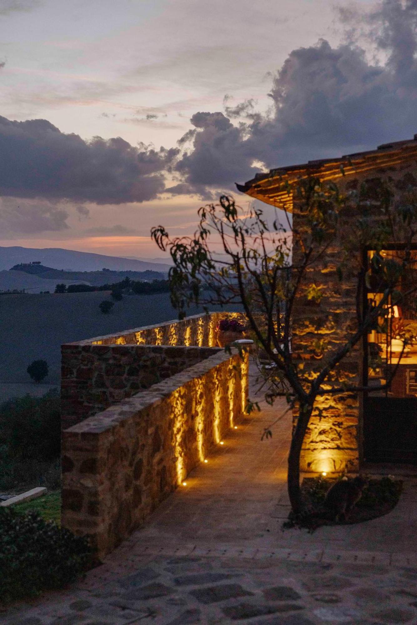 Agriturismo Poggio Il Castellare 몬탈치노 외부 사진