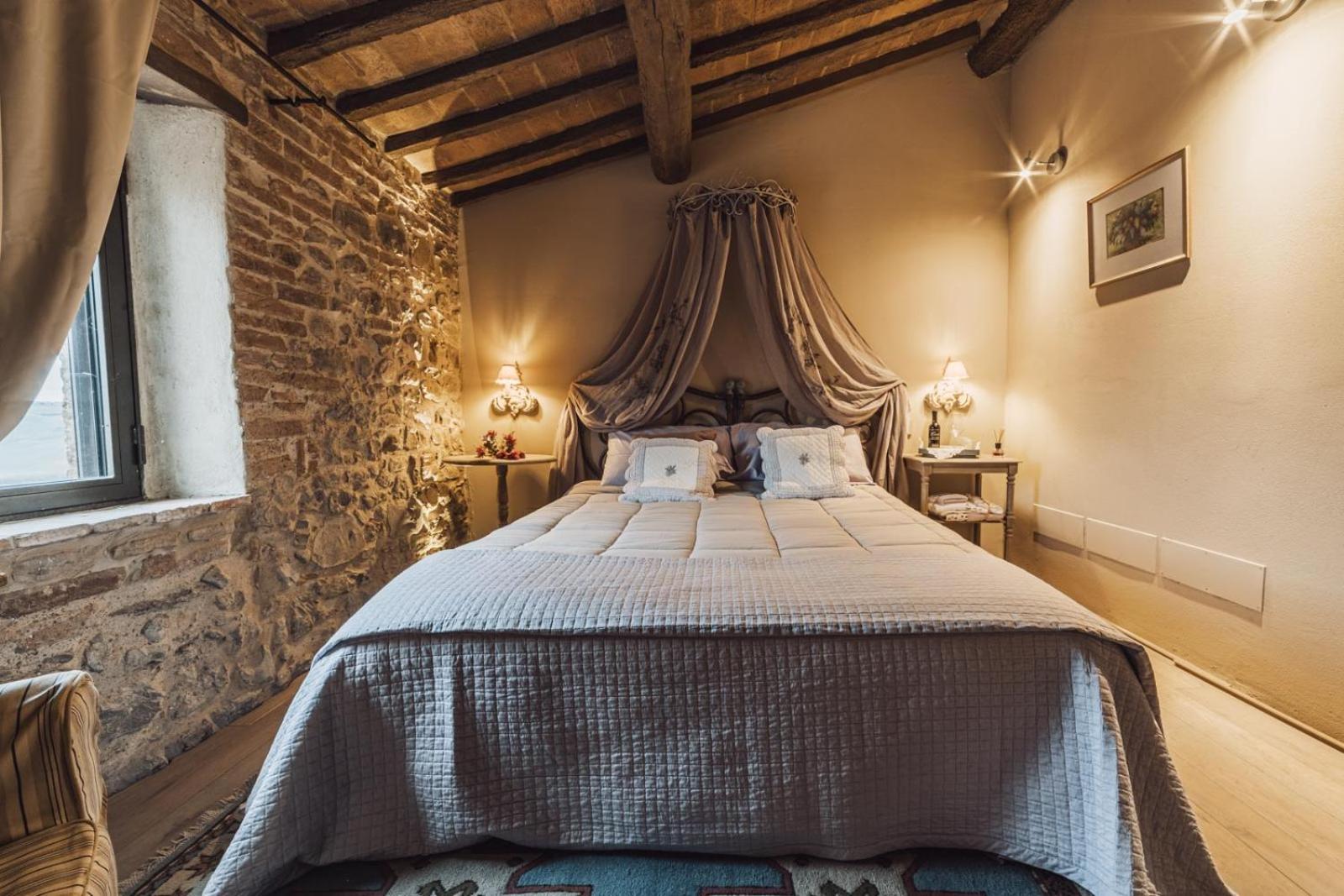 Agriturismo Poggio Il Castellare 몬탈치노 외부 사진