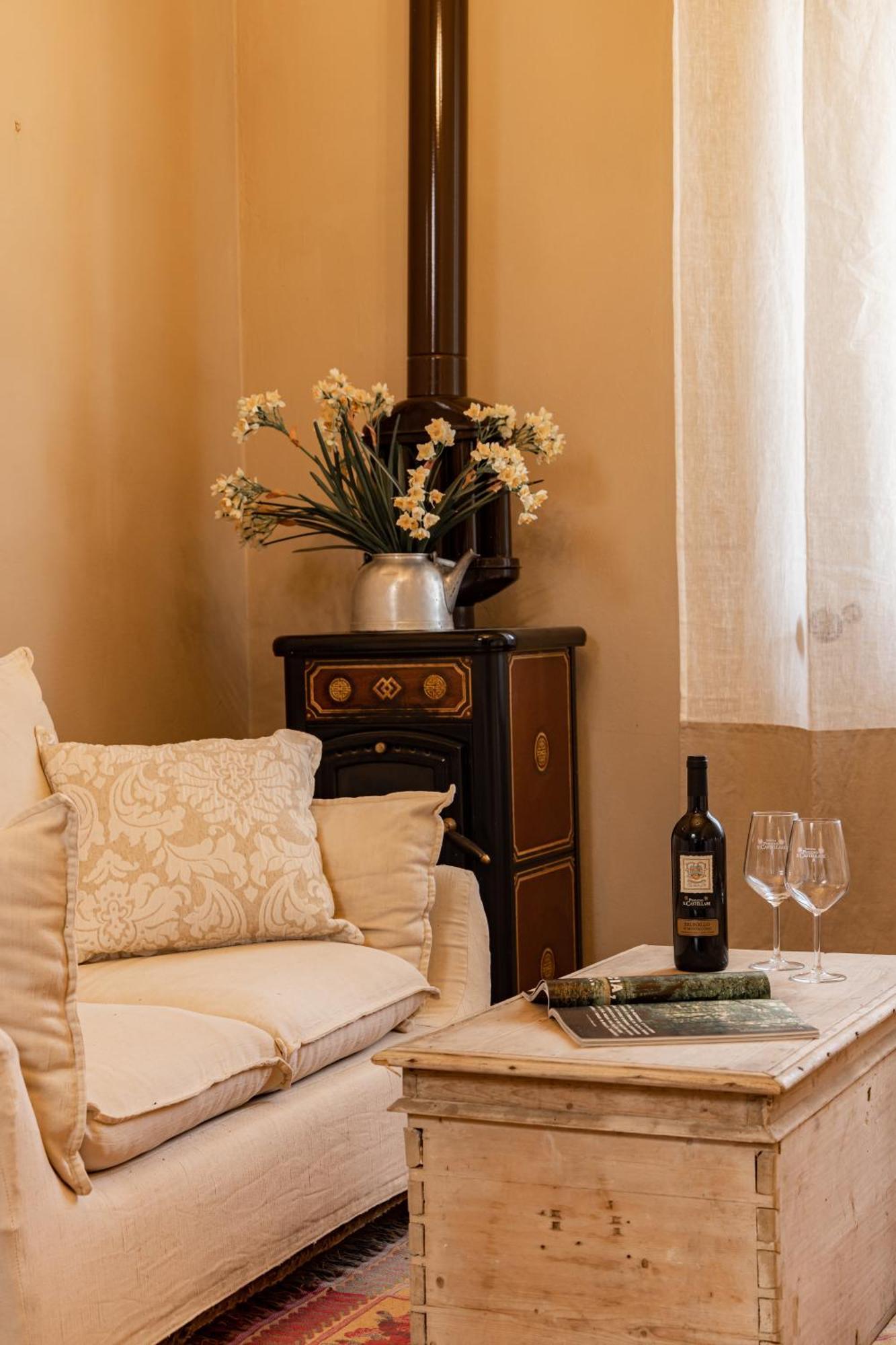 Agriturismo Poggio Il Castellare 몬탈치노 외부 사진