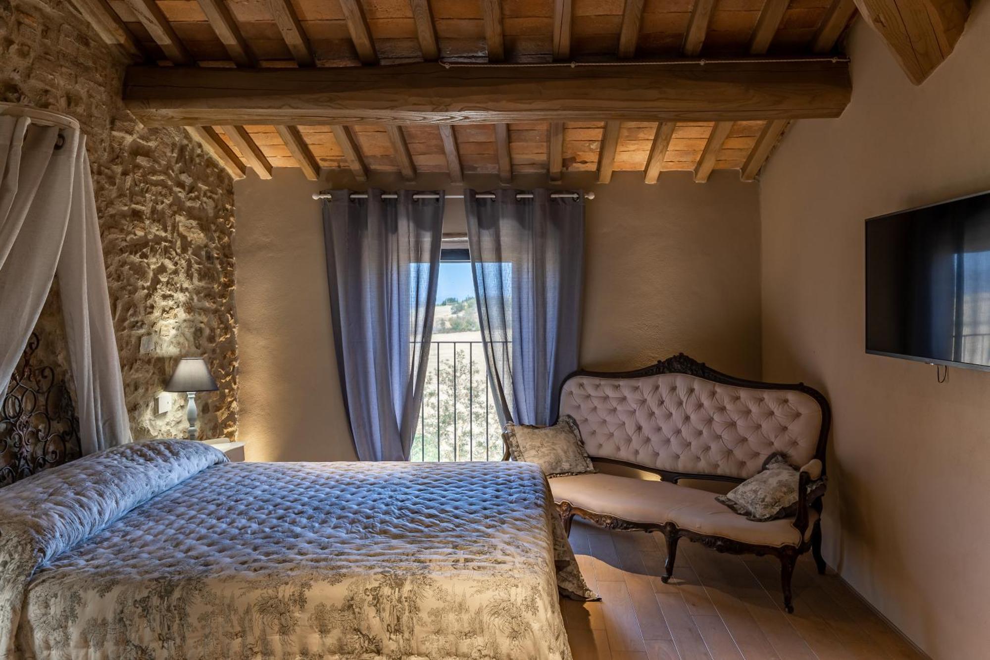 Agriturismo Poggio Il Castellare 몬탈치노 외부 사진